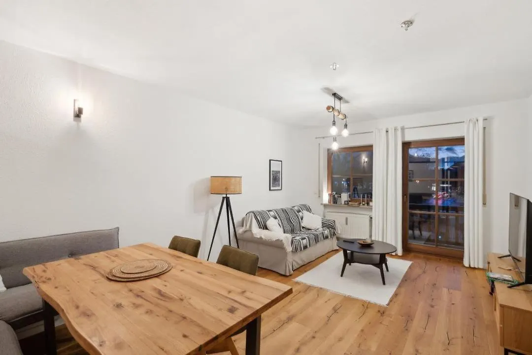 Ferienwohnung Mountain View ガルミッシュ・パルテンキルヒェン